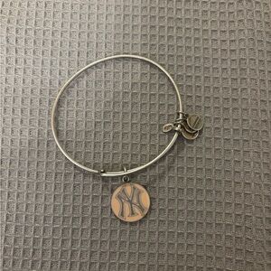 Alex and Ani Yankees bracelet